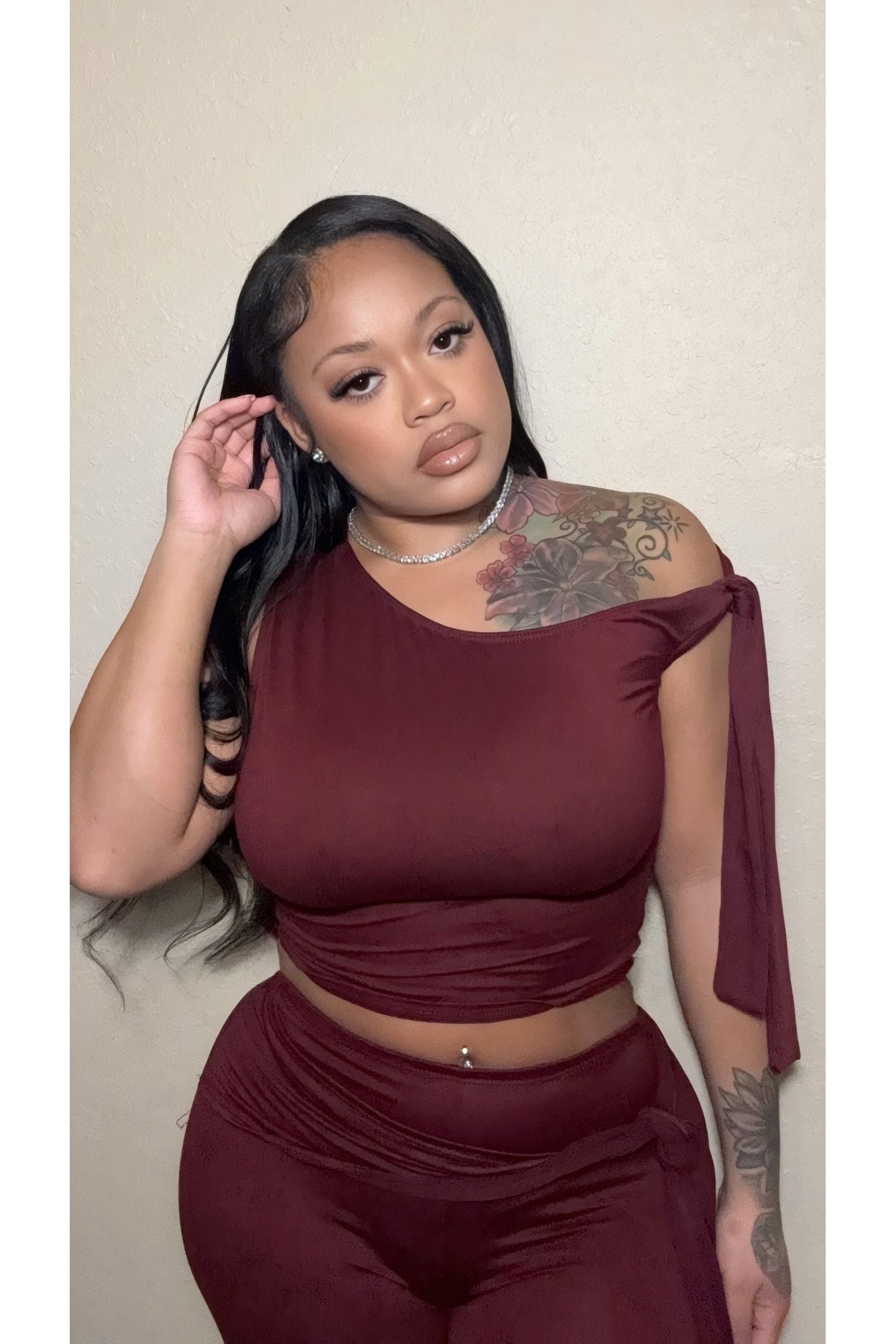 Off-shoulder Cropped Set