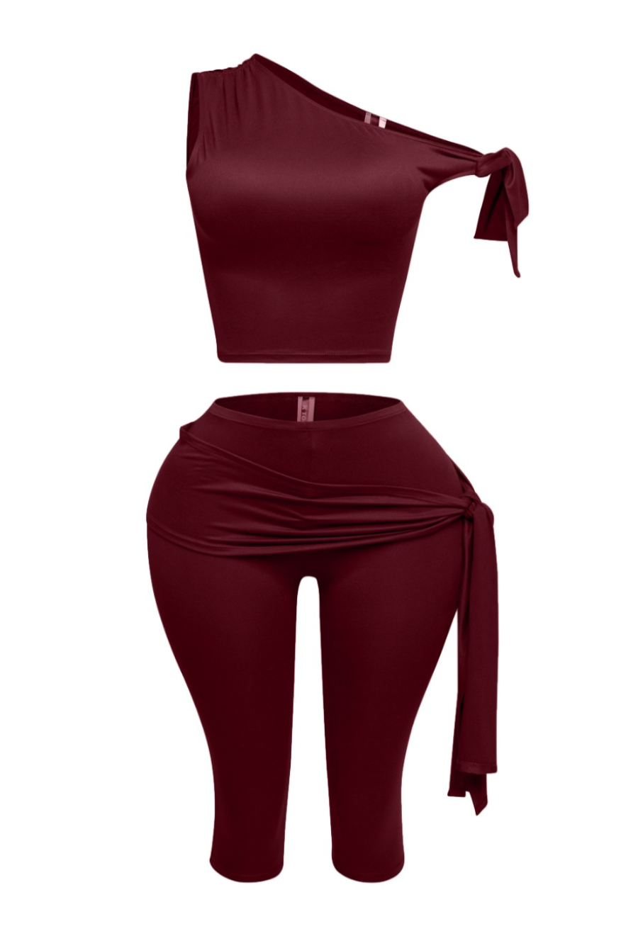 Off-shoulder Cropped Set